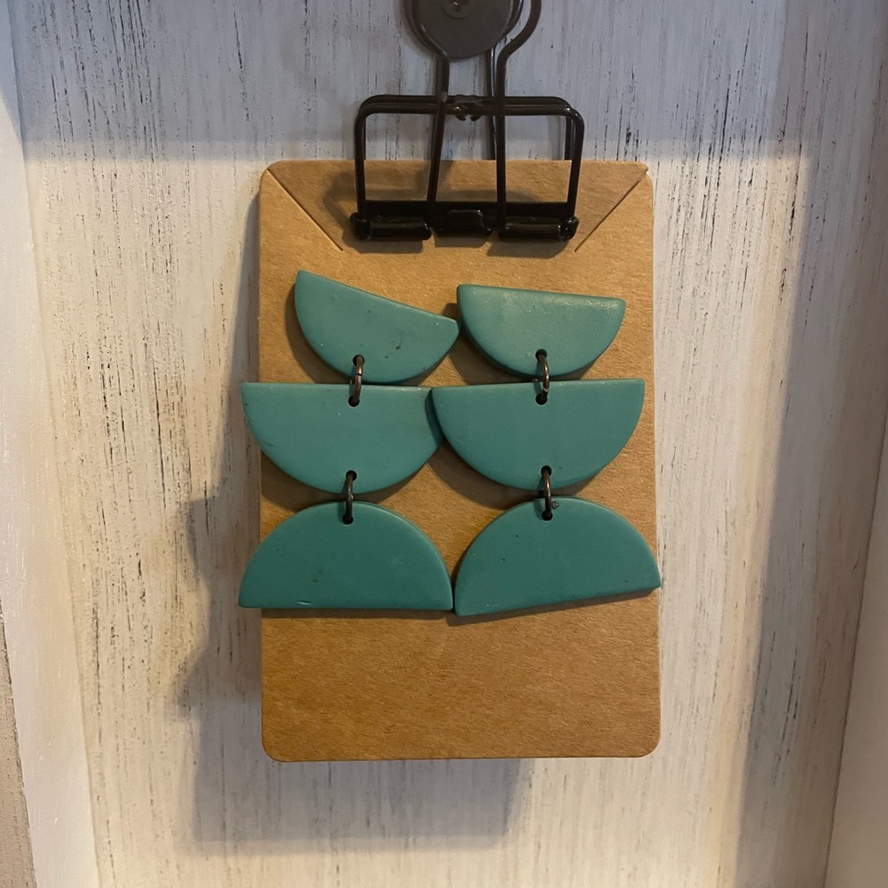 Green Semicircle Dangles